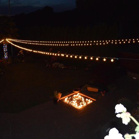 1-Bedroom Seaview Guesthouse On Seattle Luxury Estate With Views Of Olympic Mountains Экстерьер фото