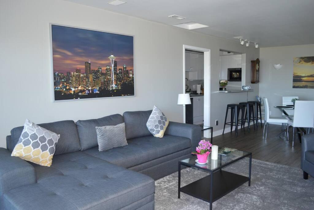 1-Bedroom Seaview Guesthouse On Seattle Luxury Estate With Views Of Olympic Mountains Экстерьер фото
