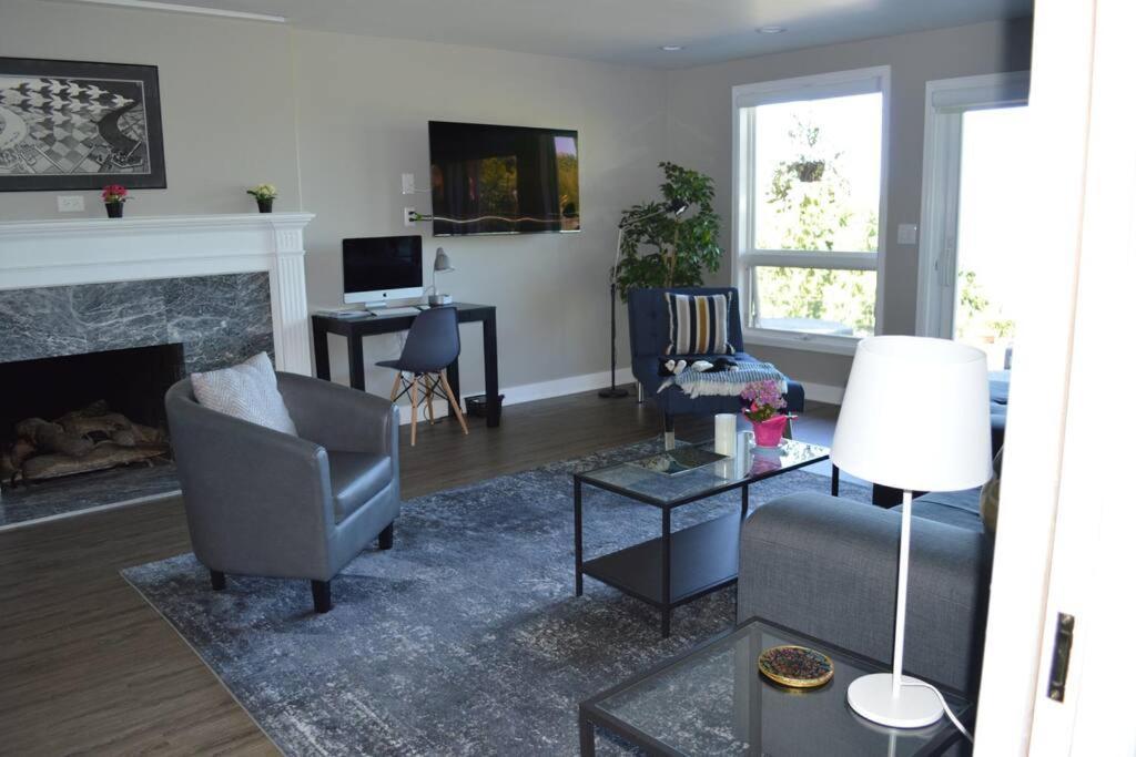 1-Bedroom Seaview Guesthouse On Seattle Luxury Estate With Views Of Olympic Mountains Экстерьер фото