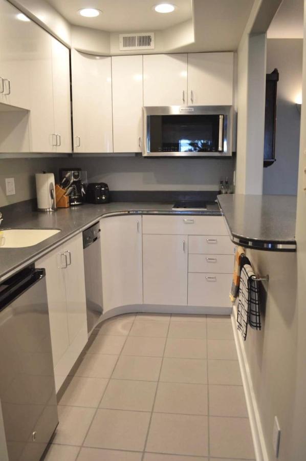 1-Bedroom Seaview Guesthouse On Seattle Luxury Estate With Views Of Olympic Mountains Экстерьер фото